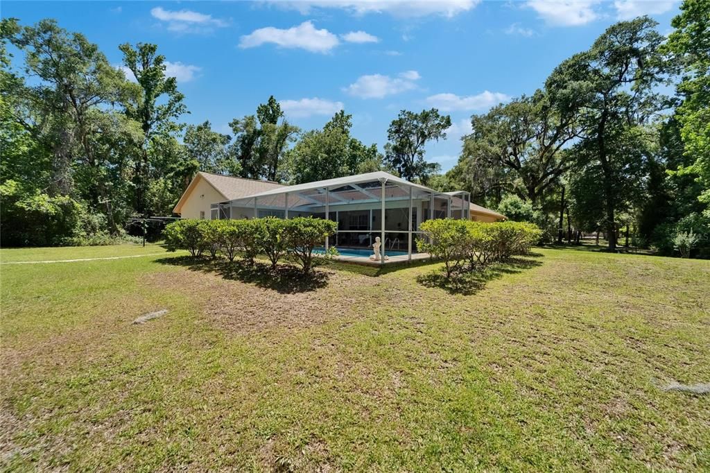 For Sale: $560,000 (3 beds, 2 baths, 2020 Square Feet)