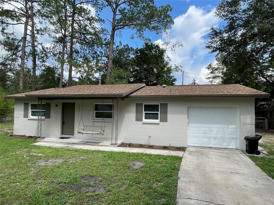 Recently Sold: $224,900 (3 beds, 1 baths, 972 Square Feet)