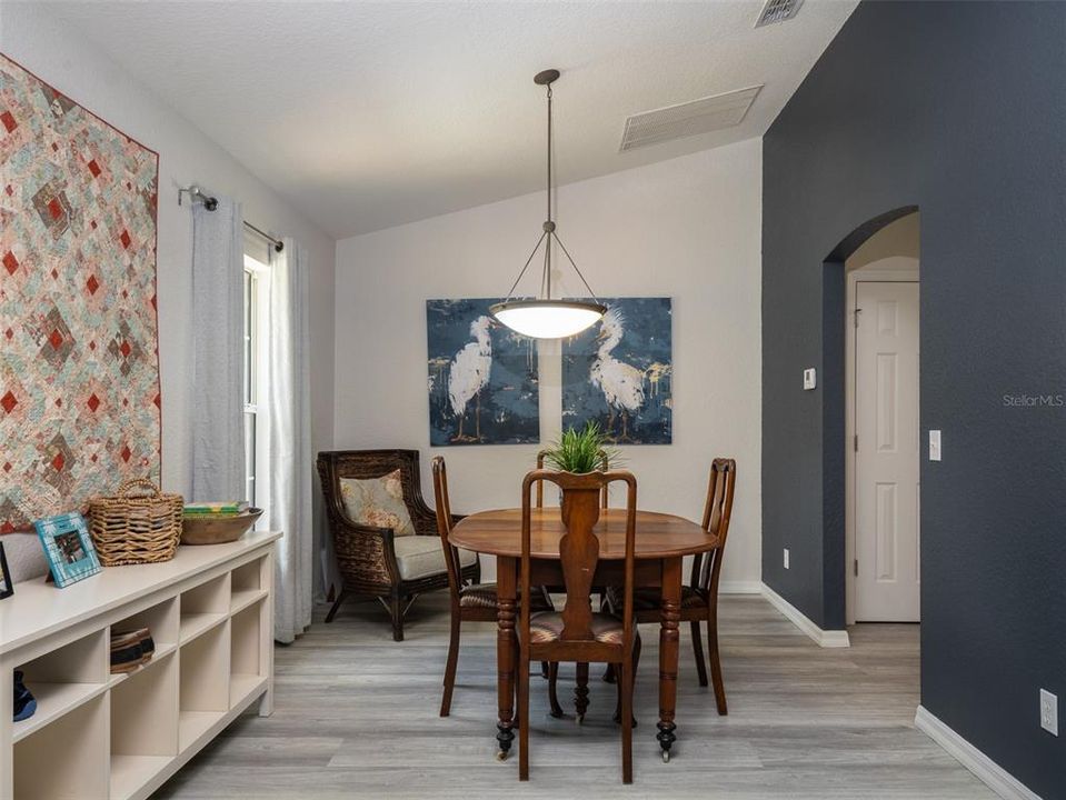 For Sale: $1,245,000 (3 beds, 2 baths, 1783 Square Feet)