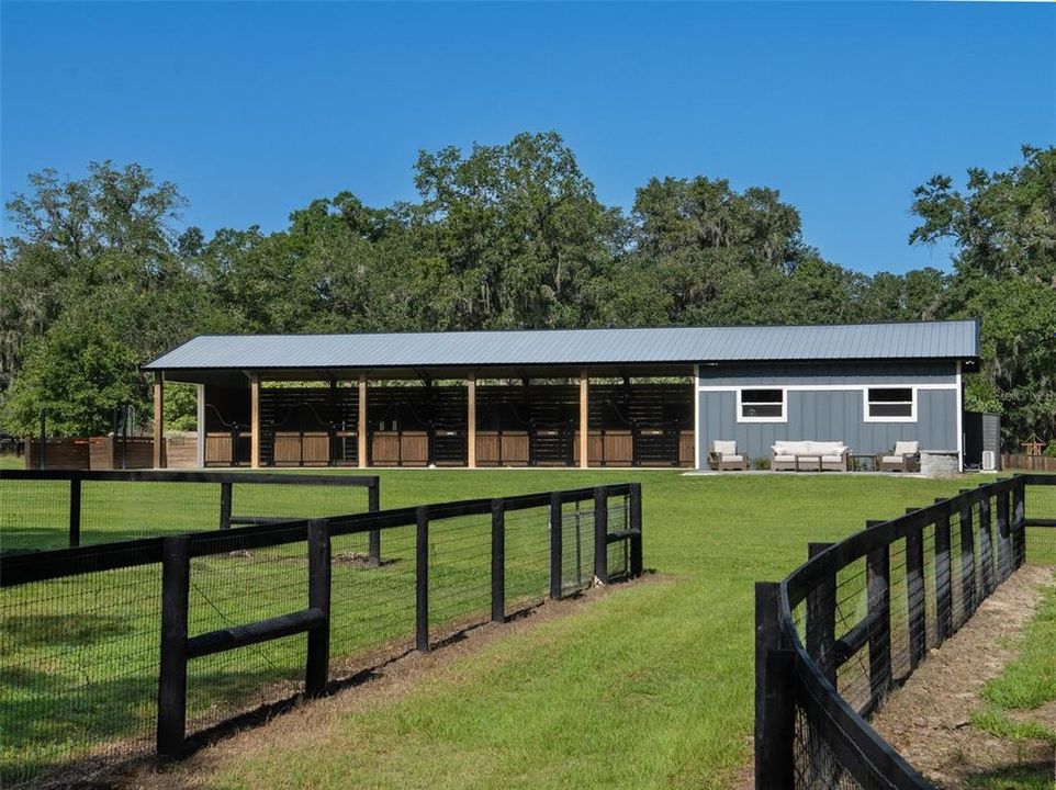 For Sale: $1,245,000 (3 beds, 2 baths, 1783 Square Feet)