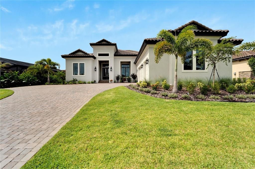 Vendido Recientemente: $1,400,000 (5 camas, 4 baños, 4261 Pies cuadrados)