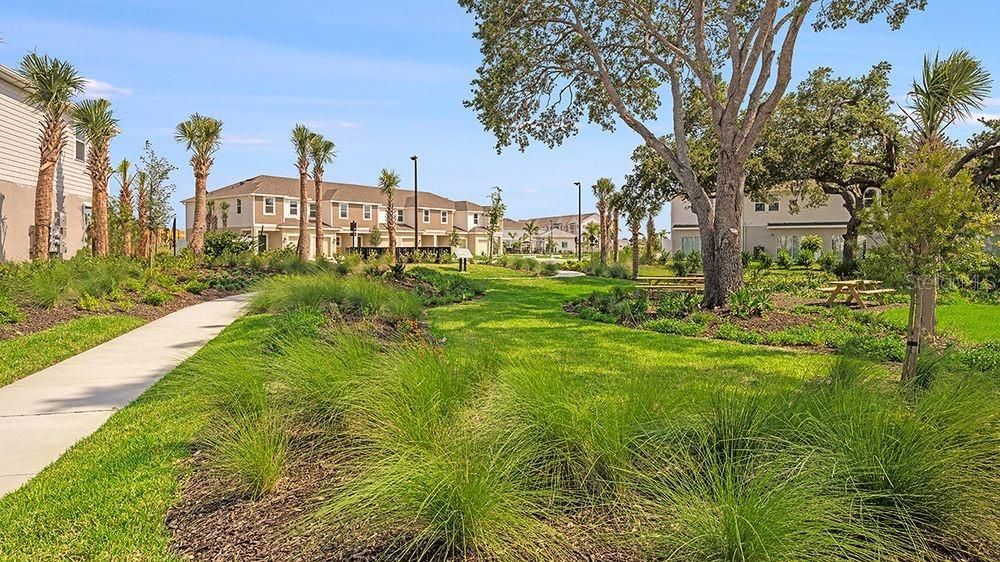 For Sale: $325,000 (3 beds, 2 baths, 1373 Square Feet)