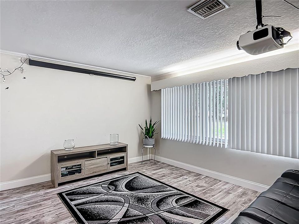 待售: $850,000 (0 贝兹, 0 浴室, 1710 平方英尺)