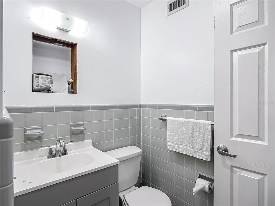 待售: $850,000 (0 贝兹, 0 浴室, 1710 平方英尺)