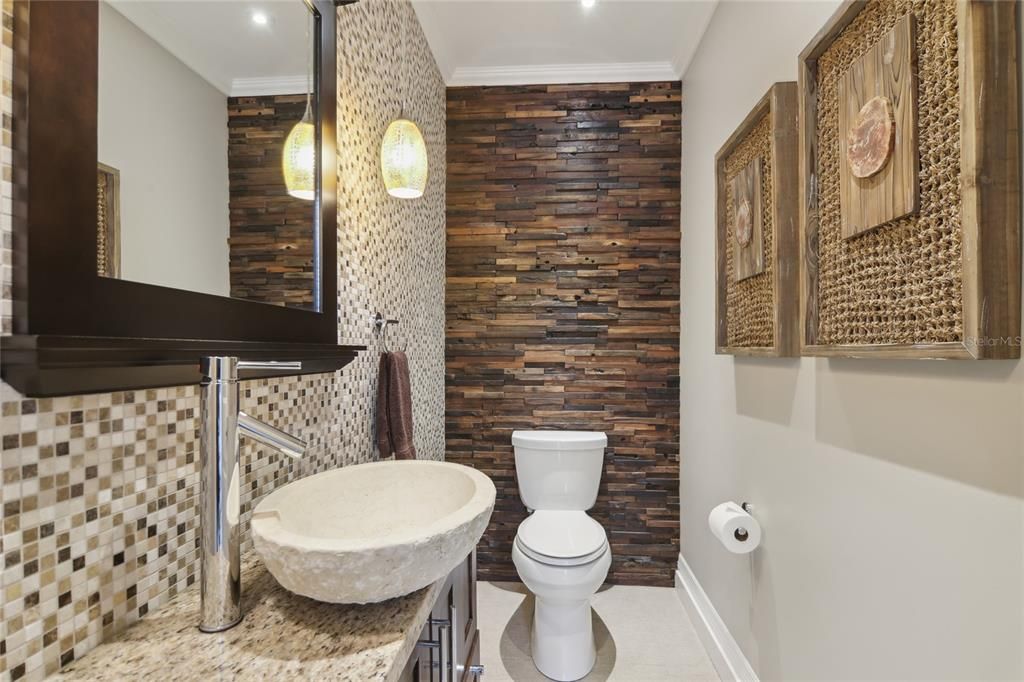 Под контрактом: $2,195,000 (6 спален, 6 ванн, 3300 Квадратных фут)