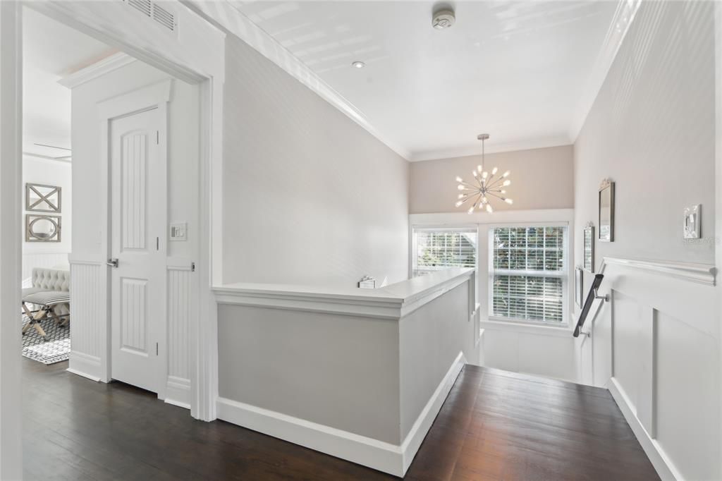 Под контрактом: $2,195,000 (6 спален, 6 ванн, 3300 Квадратных фут)