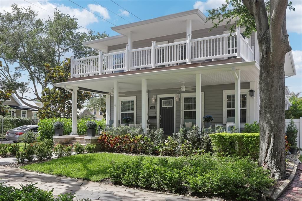 Под контрактом: $2,195,000 (6 спален, 6 ванн, 3300 Квадратных фут)