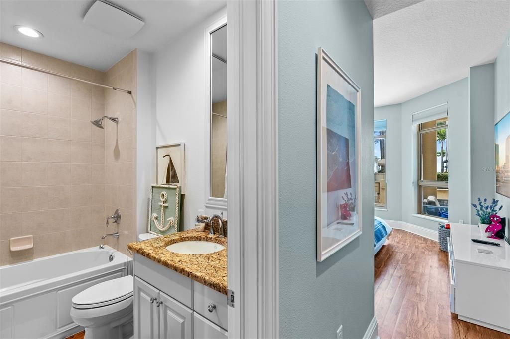 For Rent: $12,000 (3 beds, 2 baths, 1861 Square Feet)