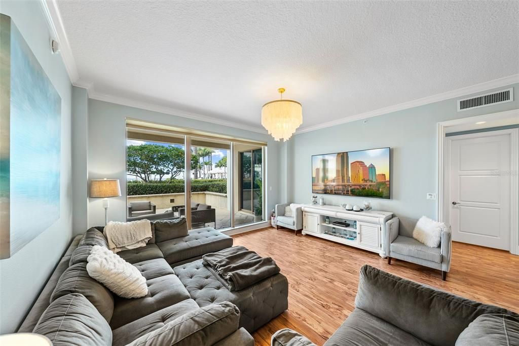 For Rent: $12,000 (3 beds, 2 baths, 1861 Square Feet)