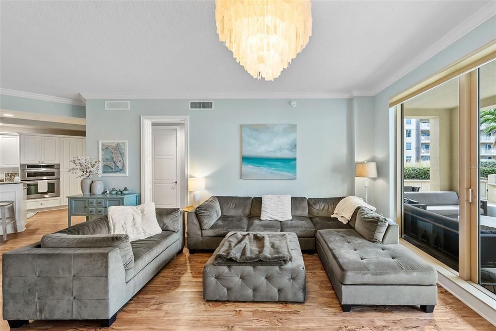 For Rent: $12,000 (3 beds, 2 baths, 1861 Square Feet)