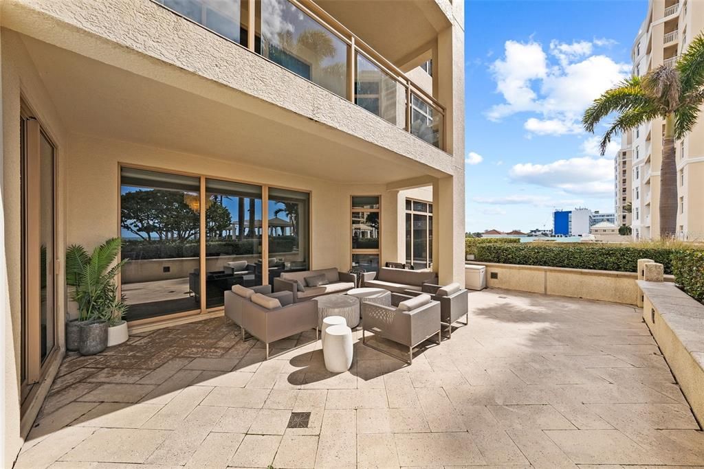 For Rent: $12,000 (3 beds, 2 baths, 1861 Square Feet)