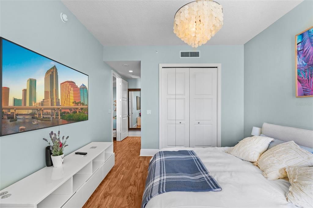 For Rent: $12,000 (3 beds, 2 baths, 1861 Square Feet)