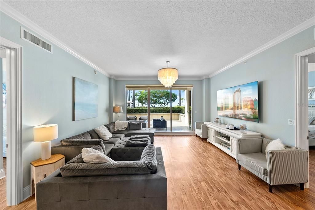 For Rent: $12,000 (3 beds, 2 baths, 1861 Square Feet)