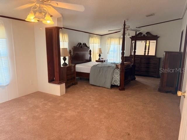 En Venta: $215,000 (3 camas, 2 baños, 1646 Pies cuadrados)