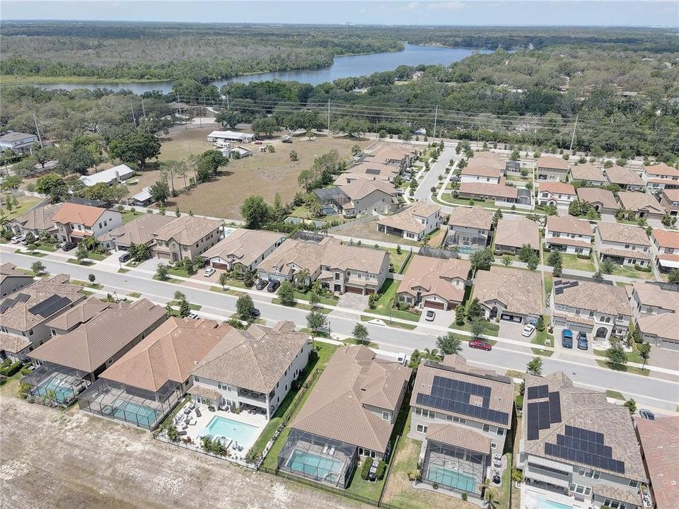 Activo con contrato: $785,000 (5 camas, 4 baños, 3567 Pies cuadrados)