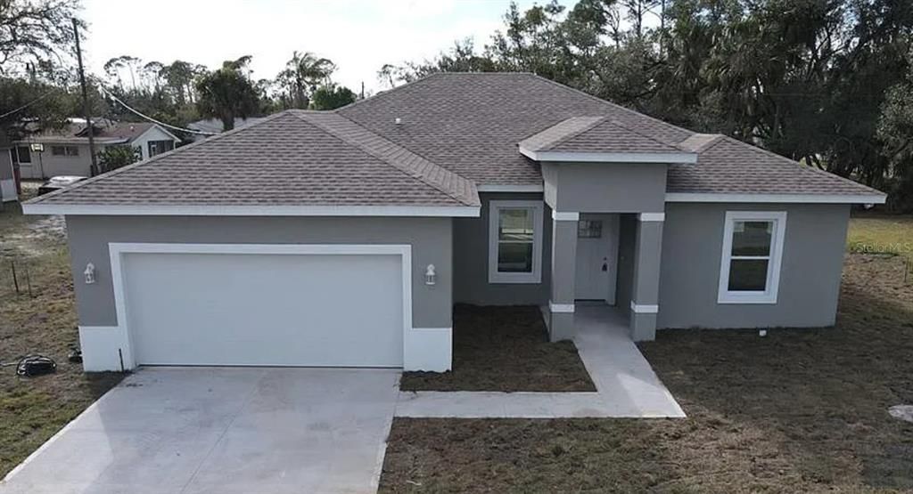 Vendido Recientemente: $340,000 (4 camas, 3 baños, 1900 Pies cuadrados)