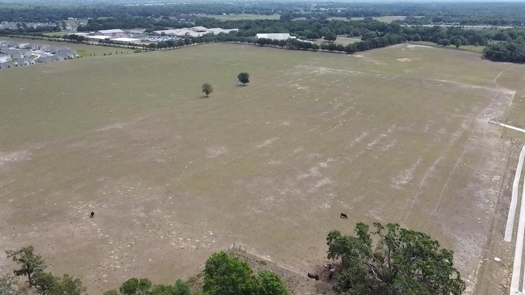 待售: $10,000,000 (27.61 acres)