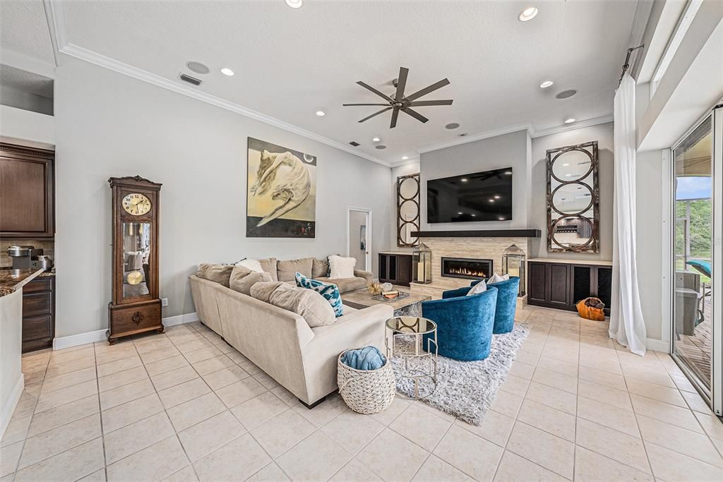 En Venta: $1,249,900 (4 camas, 3 baños, 3357 Pies cuadrados)