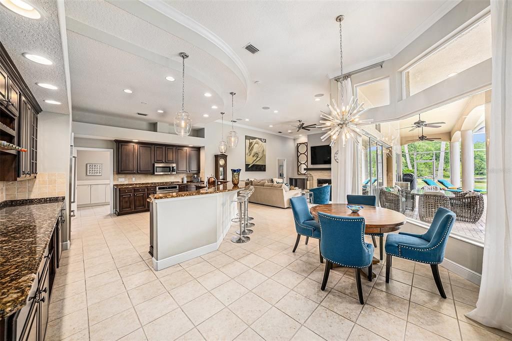 En Venta: $1,249,900 (4 camas, 3 baños, 3357 Pies cuadrados)