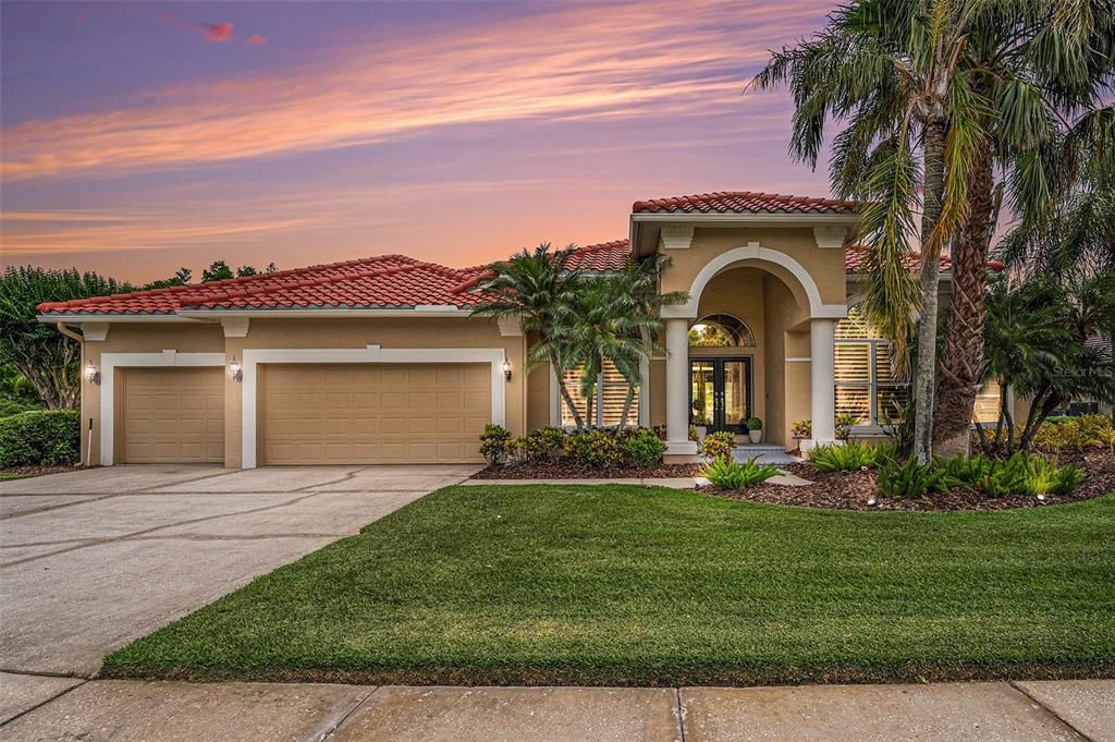 En Venta: $1,249,900 (4 camas, 3 baños, 3357 Pies cuadrados)