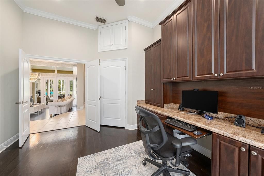 En Venta: $1,249,900 (4 camas, 3 baños, 3357 Pies cuadrados)