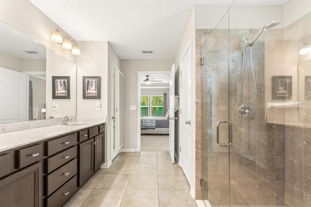 For Sale: $399,900 (2 beds, 2 baths, 1777 Square Feet)