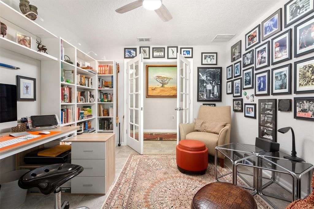 For Sale: $399,900 (2 beds, 2 baths, 1777 Square Feet)