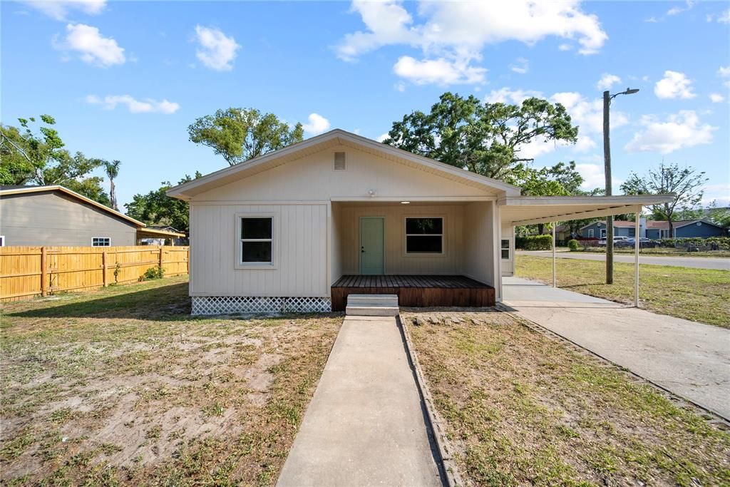 Activo con contrato: $199,900 (2 camas, 1 baños, 863 Pies cuadrados)