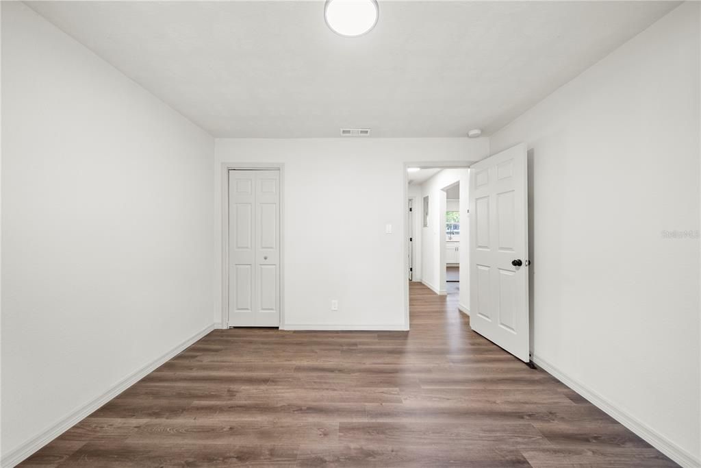 Activo con contrato: $199,900 (2 camas, 1 baños, 863 Pies cuadrados)