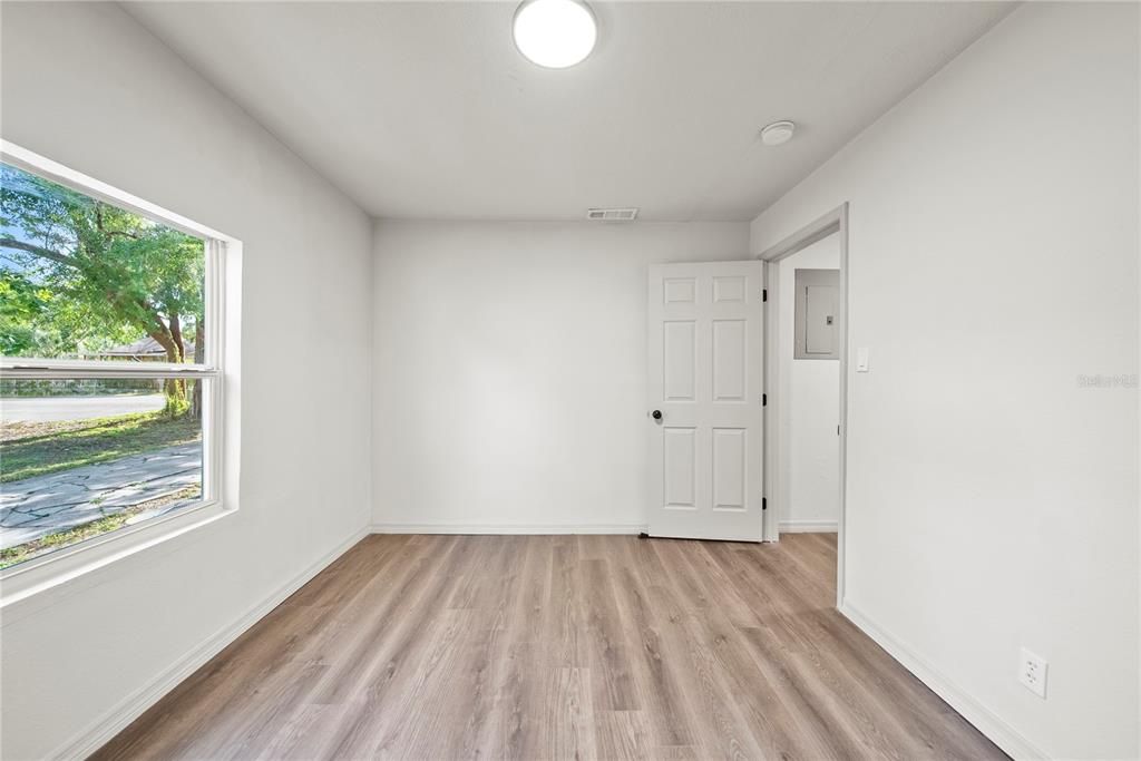 Activo con contrato: $199,900 (2 camas, 1 baños, 863 Pies cuadrados)