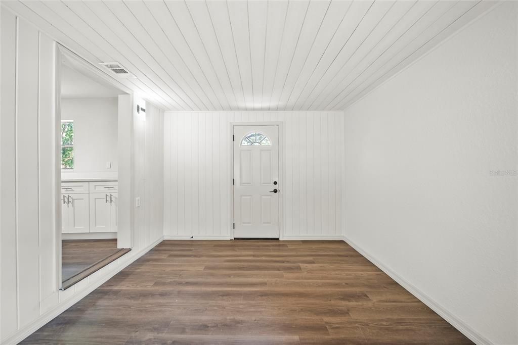 Activo con contrato: $199,900 (2 camas, 1 baños, 863 Pies cuadrados)