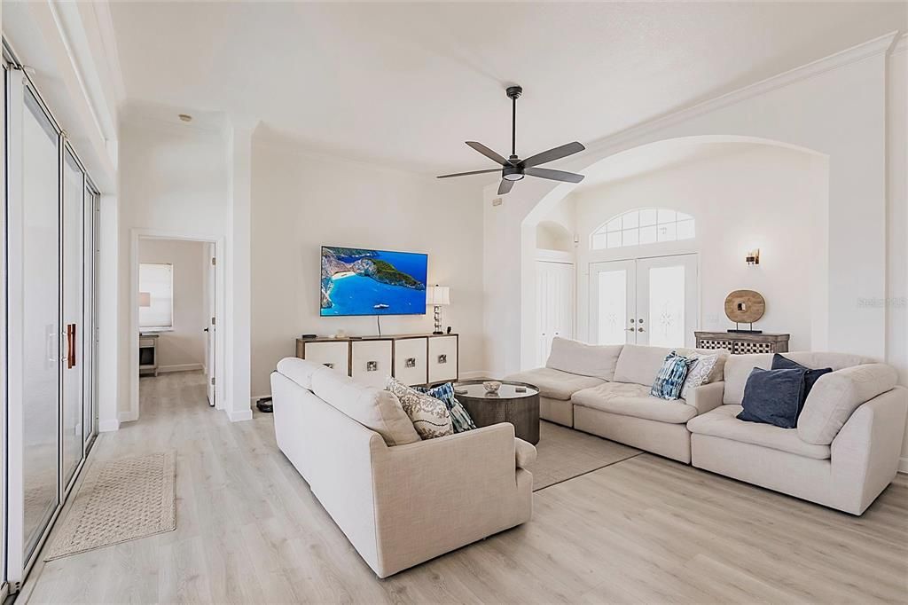 Active With Contract: $765,000 (3 beds, 2 baths, 2024 Square Feet)