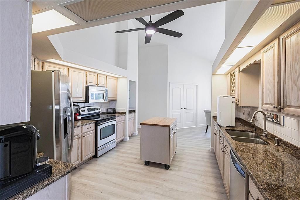 Active With Contract: $765,000 (3 beds, 2 baths, 2024 Square Feet)