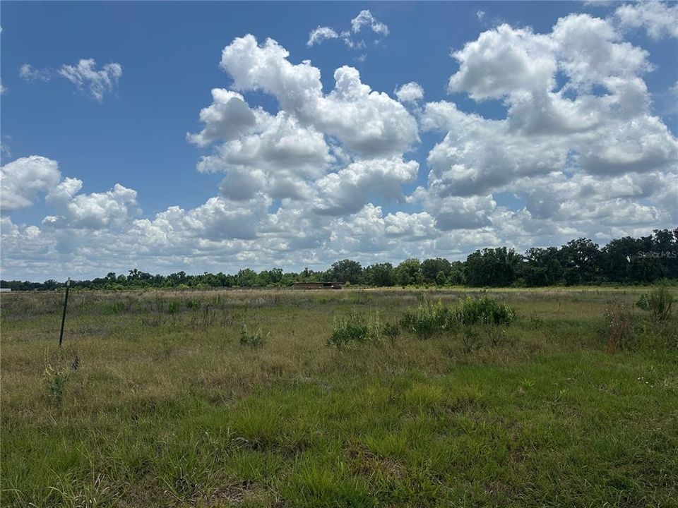 En Venta: $89,900 (2.64 acres)