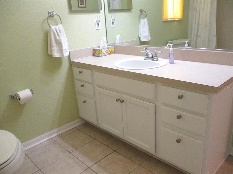 Под контрактом: $224,000 (2 спален, 2 ванн, 1536 Квадратных фут)