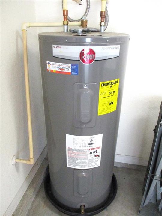 Под контрактом: $224,000 (2 спален, 2 ванн, 1536 Квадратных фут)