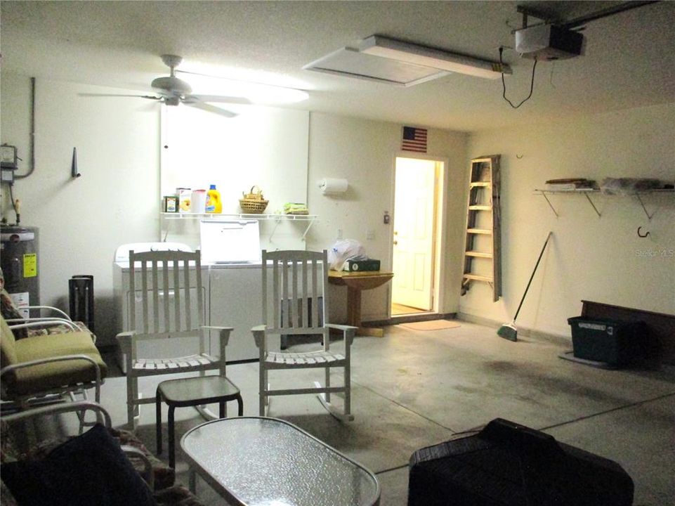 Под контрактом: $224,000 (2 спален, 2 ванн, 1536 Квадратных фут)