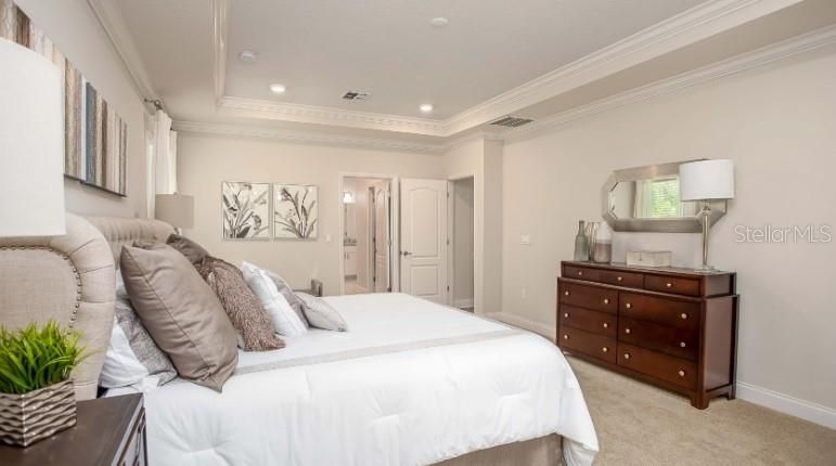 Activo con contrato: $559,900 (4 camas, 3 baños, 3130 Pies cuadrados)