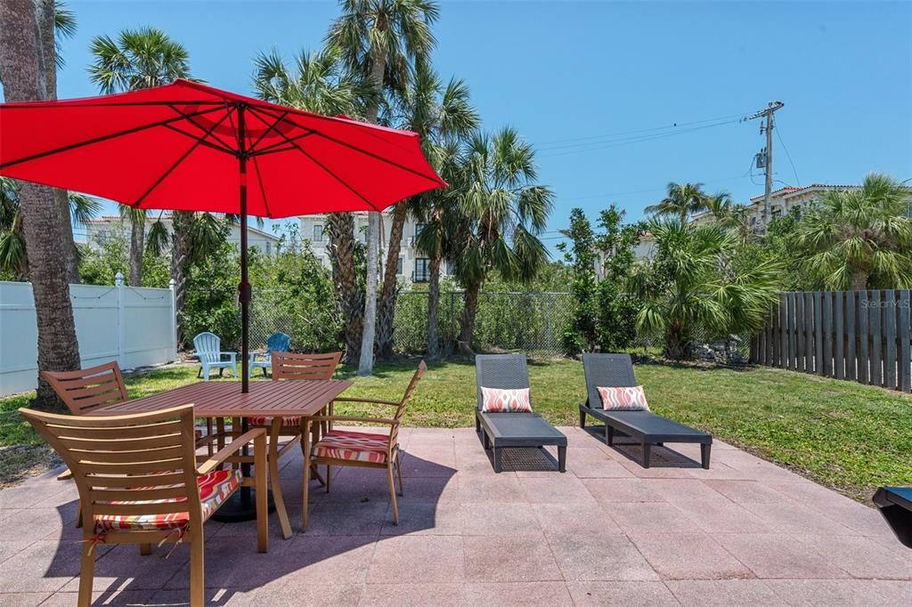 For Sale: $1,300,000 (4 beds, 0 baths, 1738 Square Feet)