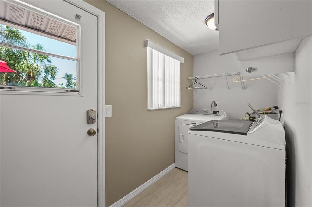 For Sale: $1,300,000 (4 beds, 0 baths, 1738 Square Feet)