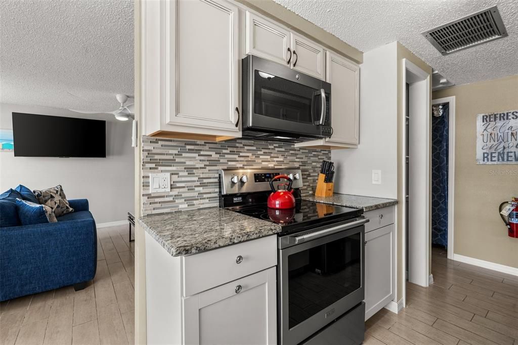 For Sale: $1,300,000 (4 beds, 0 baths, 1738 Square Feet)