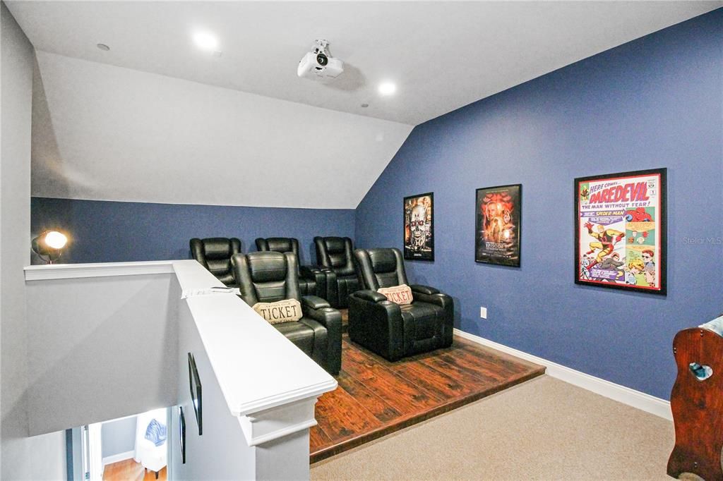 待售: $3,200,000 (6 贝兹, 6 浴室, 6560 平方英尺)