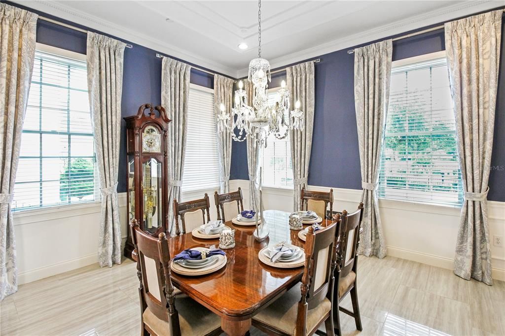 待售: $3,200,000 (6 贝兹, 6 浴室, 6560 平方英尺)