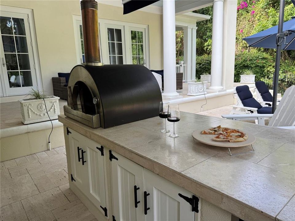 待售: $3,200,000 (6 贝兹, 6 浴室, 6560 平方英尺)