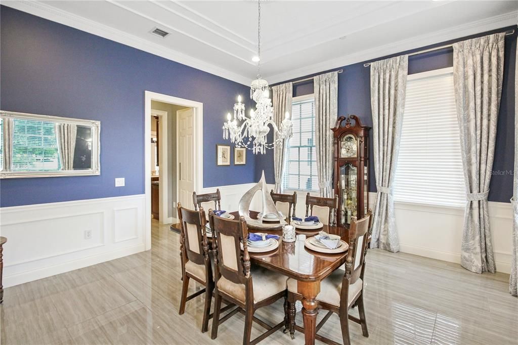 待售: $3,200,000 (6 贝兹, 6 浴室, 6560 平方英尺)