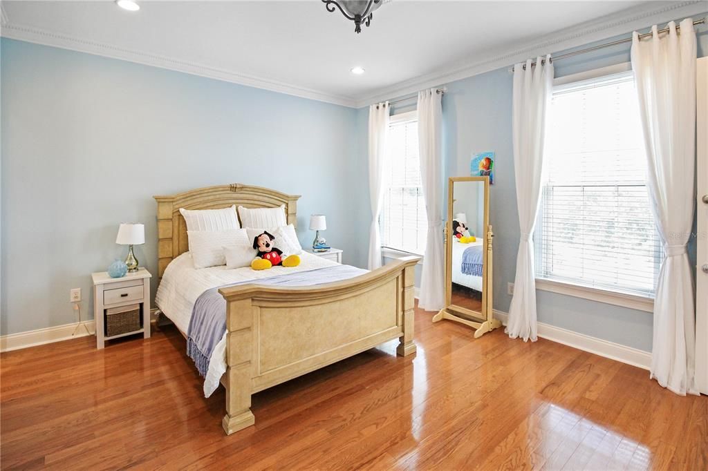 待售: $3,200,000 (6 贝兹, 6 浴室, 6560 平方英尺)