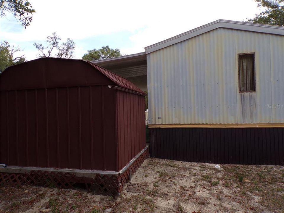 For Sale: $130,000 (2 beds, 2 baths, 924 Square Feet)