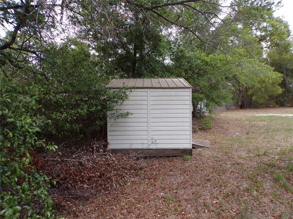 For Sale: $130,000 (2 beds, 2 baths, 924 Square Feet)