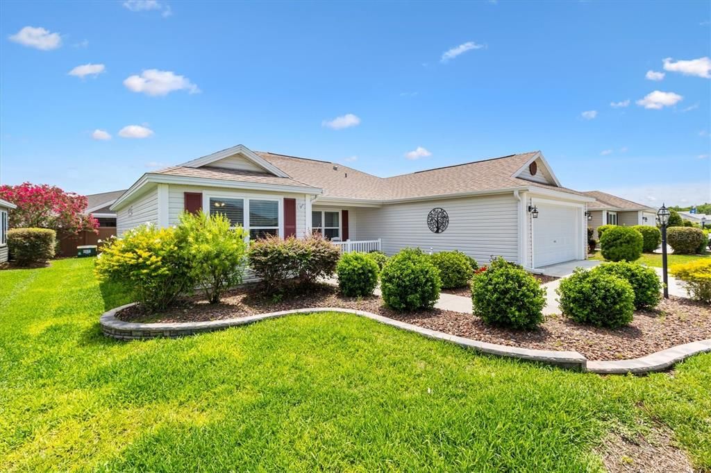 Activo con contrato: $330,000 (3 camas, 2 baños, 1392 Pies cuadrados)