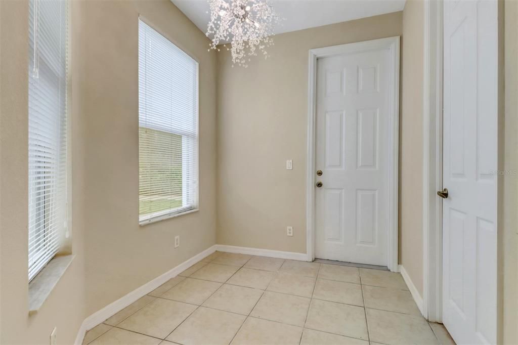 For Sale: $425,000 (3 beds, 2 baths, 1985 Square Feet)